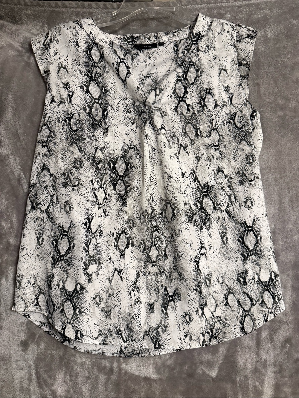 Apt. 9 Sleeveless Snake-Print V-Neck Top